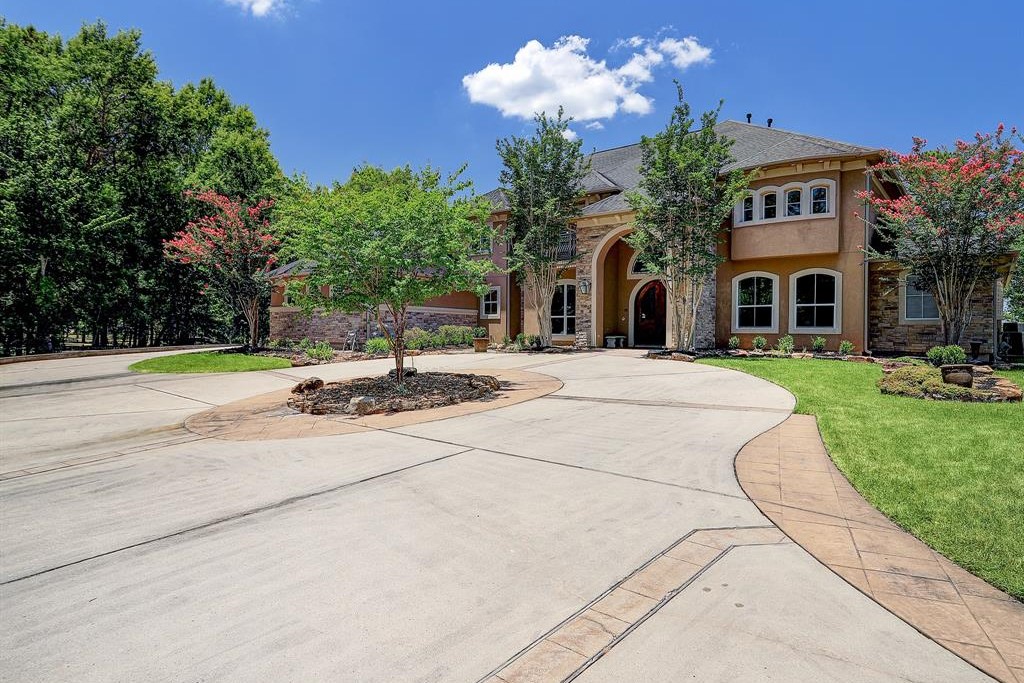 Kings River Court